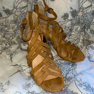 size 8.5 heels